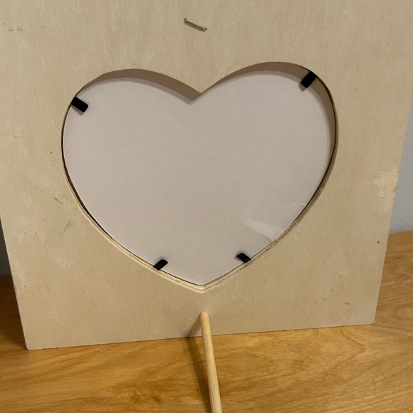 Disney Princess autographed 5x5 photo frame - Picture 2 of 6